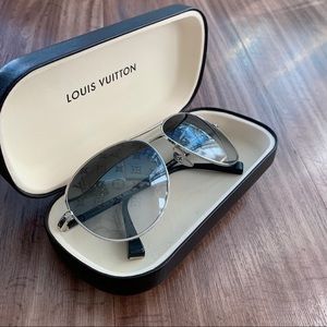 Auth. Louis Vuitton Conspiration Pilote Aviators